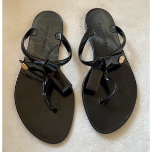 LOUIS VUITTON Black Rubber Flip Flops: EUR 39/USA 8